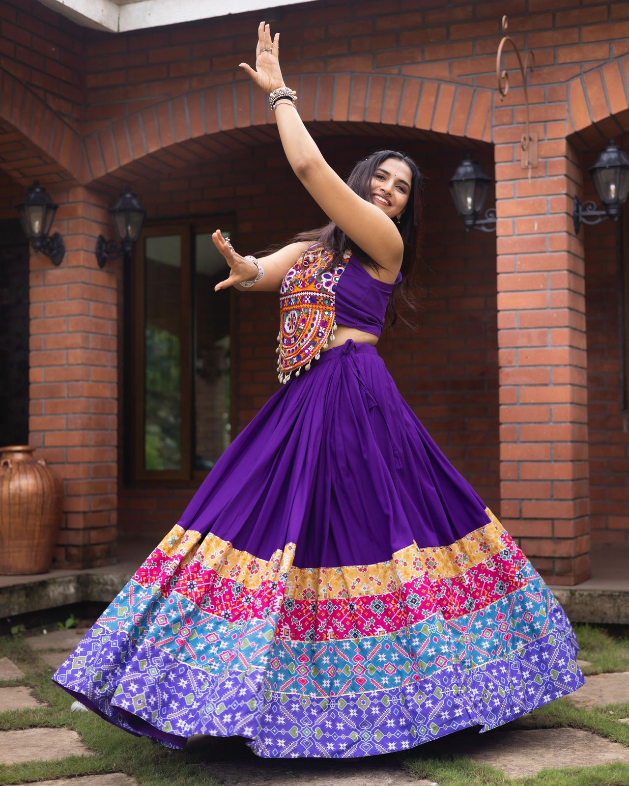Ethnic Women Lehenga With Fancy Top👜