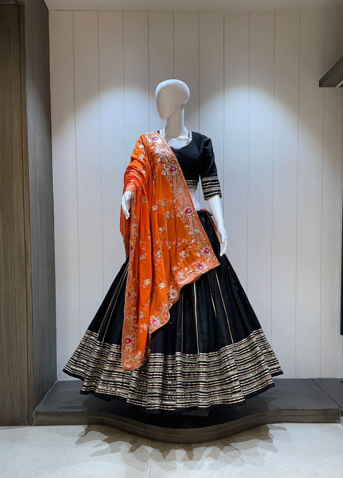 👉Pure roman cotton chaniya choli with heavy laces 💃💃💃