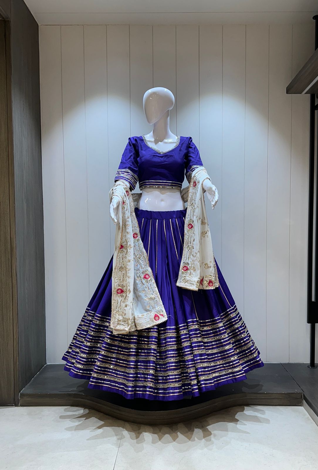 👉Pure roman cotton chaniya choli with heavy laces 💃💃💃